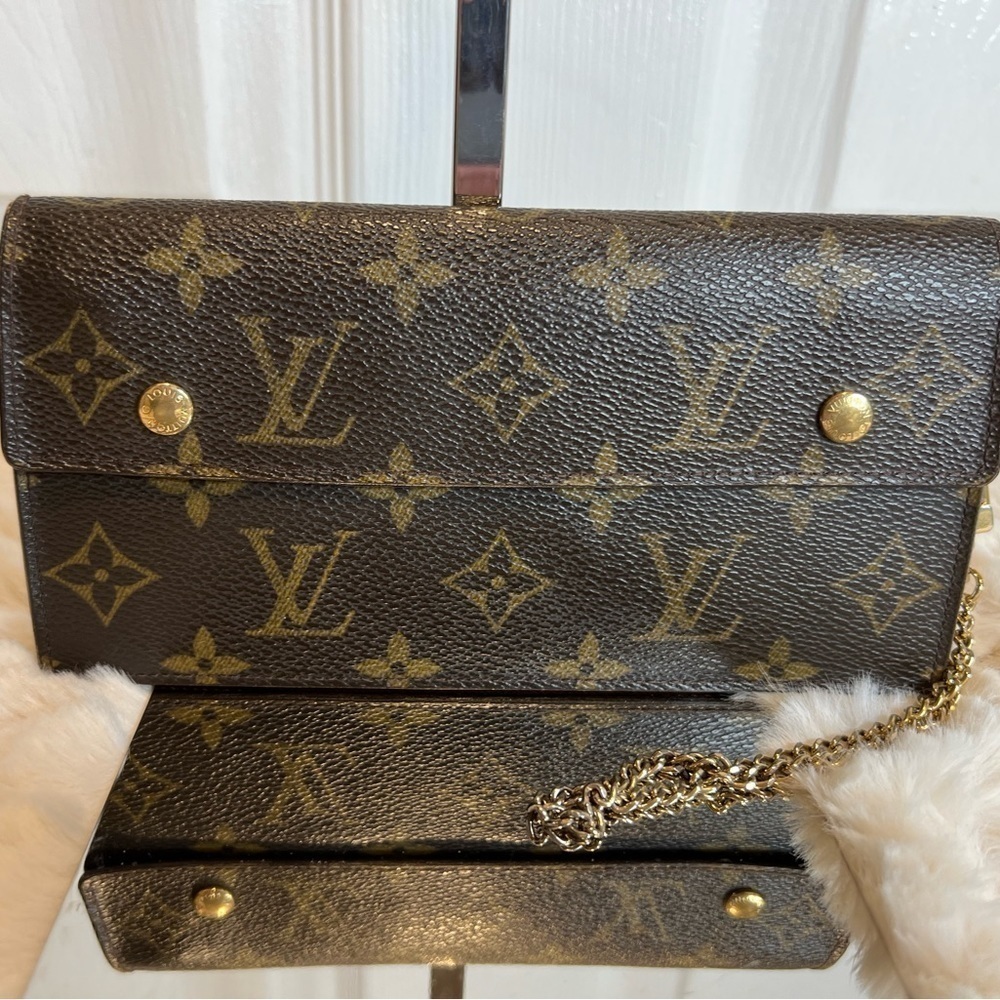 LOUIS VUITTON 2005 LV MONOGRAM ACCORDEON WALLET